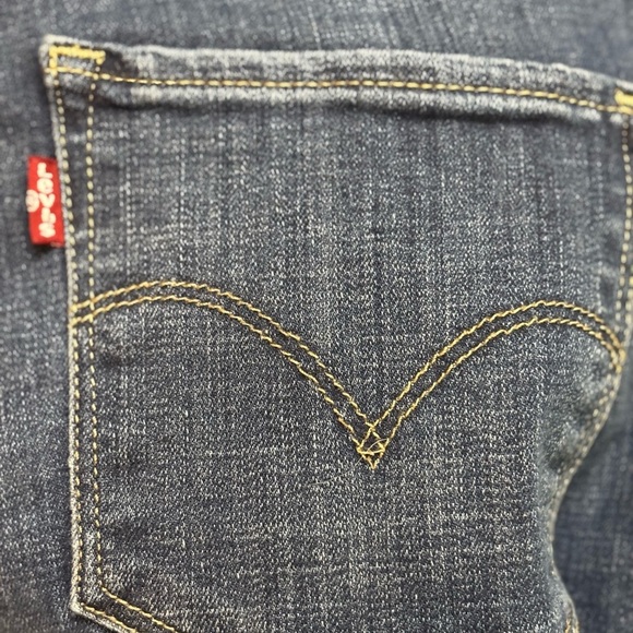 Levi's Women's 315 Shaping Boot Cut Jeans Size 30 Mid Rise Medium Wash Jeans - Picture 6 of 16